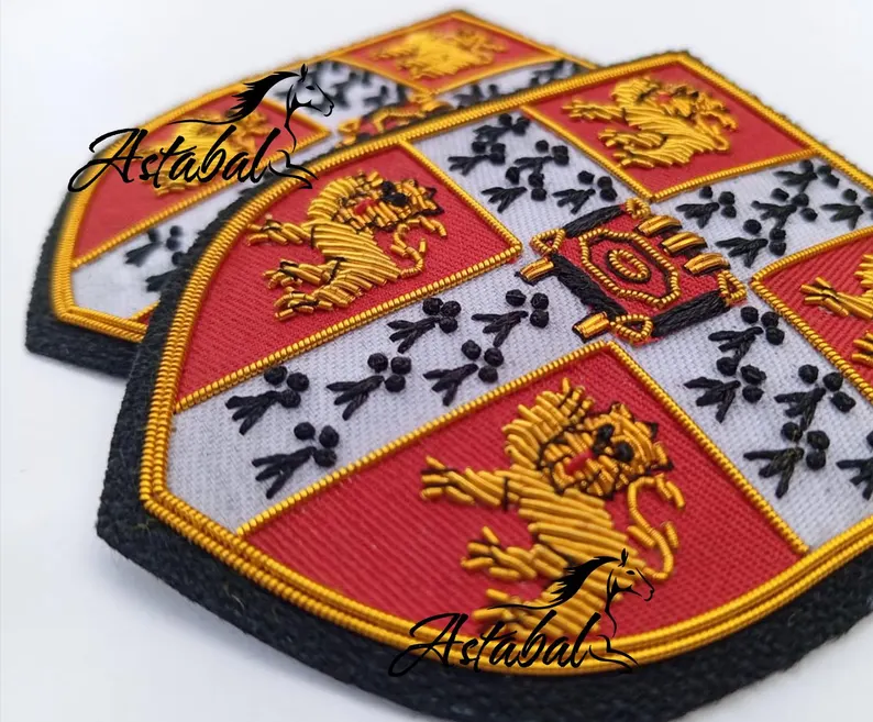 University of Cambridge Blazer Badge Bullion Wire Hand Embroidered Royal Blazer Patch , Sew on, Pocket size - Image 3